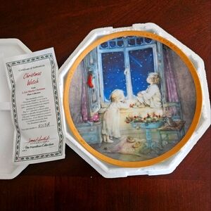 Hamilton Collection Christmas Watch Plate circa 1993: little girl and boy